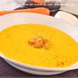 Crema de merluza y zanahoria con pan de ajo (Thermomix)