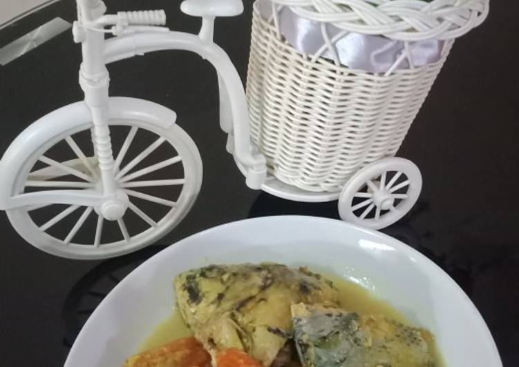 Bagaimana Membuat Ikan Mujaer bumbu kuning, Enak