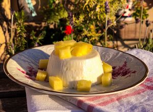 Foto principal de Panna cotta de piña colada