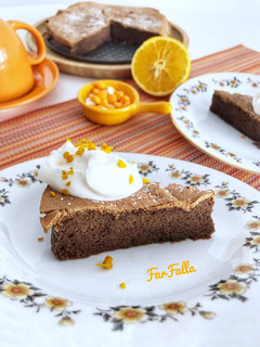 صورة لوصفة كيكة الشوكولاتة والبرتقال بدون دقيق 🍊🍫
