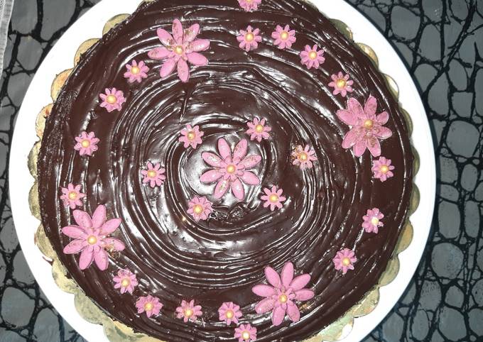 Recipe of Homemade Chocolate truffle cake😊
