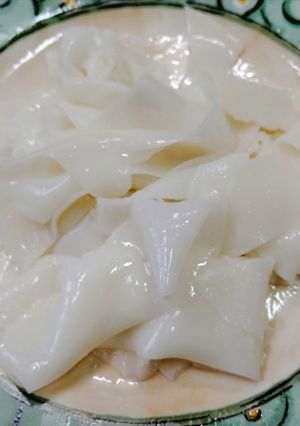 รูปของ ก๋วยเตี๋ยวเส้นใหญ่แป้งข้าวเจ้าแบบโบราณ