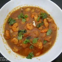 A picture of Dhaba  Style  Garlic  Prawns Curry.