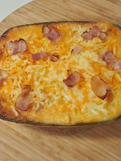 Una foto de Pastel de patata, carne picada, bacon y queso