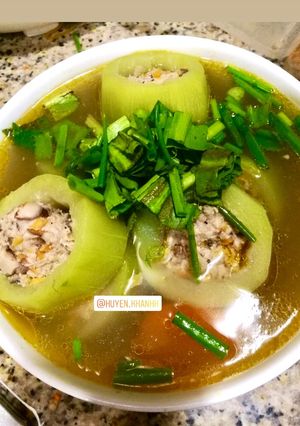 Hình của món Canh bầu nhồi thịt ngon lành bổ dưỡng 🍲葫加猪肉汤🥣.