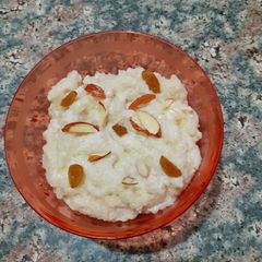 A picture of Porridge/ broken wheat kheer.