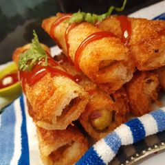 Roll and sholl, Paneer sandwich A picture of Roll and sholl, Paneer sandwich.
