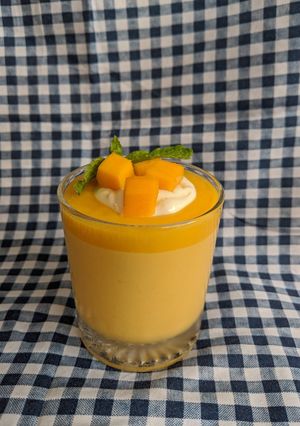 Hình của món Mango mousse.