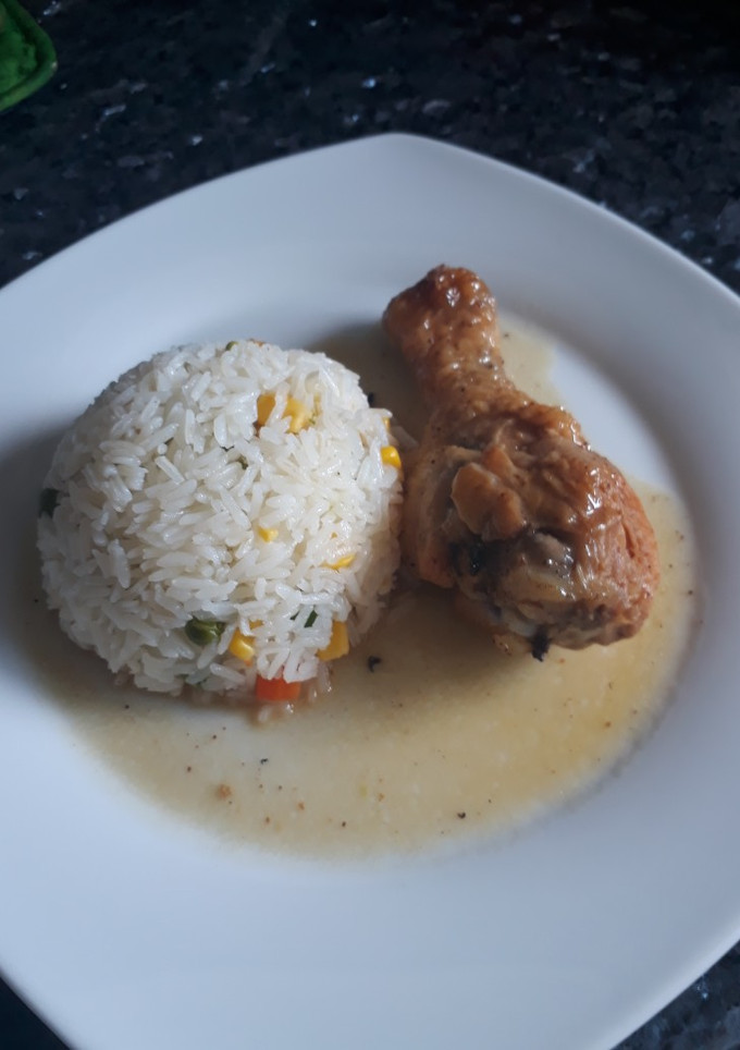 Una foto de Pollo a las brasas en cacerola