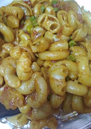 A picture of Macaroni.