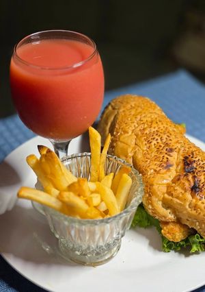 A picture of Crispy chicken po’ boy.