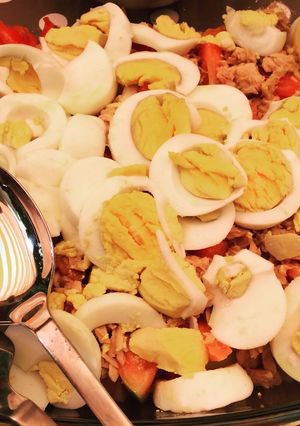 Una foto de Ensalada de atún en lata