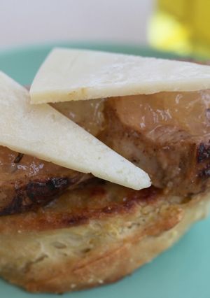 A picture of Sirloin steak open toasted sandwich with caramelized onion and cheese recipe.