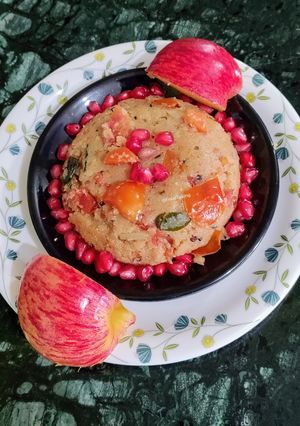 A picture of Sooji/Semolina Potato, Tomato, Carrot Upma(no onion garlic).