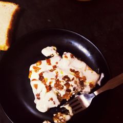 A picture of Italian Butterscotch Bread Pudding.