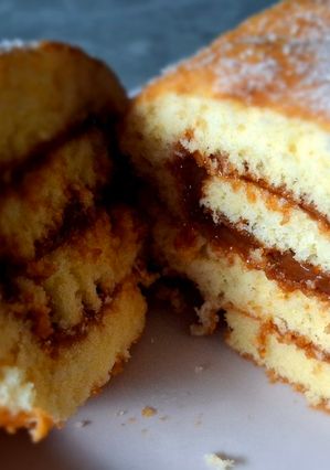 Una foto de Arrollado de dulce de leche
