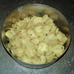 A picture of Arbi in mustard gravy.