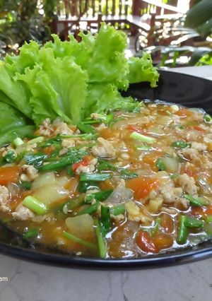 รูปของ ก๋วยเตี๋ยวราดหน้าหมูสับผัดผงกะหรี่