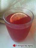 Spritz με κρασί, cranberry και lime