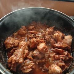 A picture of Chicken ghee roast.