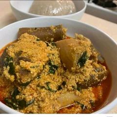 A picture of Egusi soup.