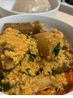 A picture of Egusi soup.
