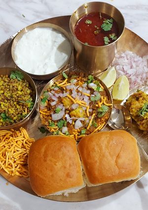 A picture of Kolhapuri Misal Pav.