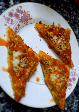 A picture of Aloo sesame toast.