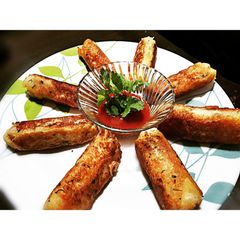 A picture of Bread Chicken Fritters.