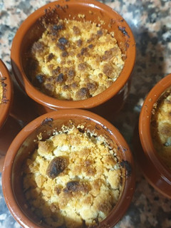 Una foto de Crumble de manzana