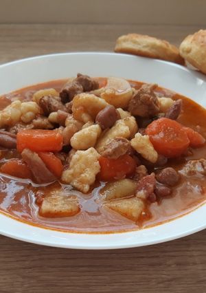 Gulyásleves csipetkével recept fotója