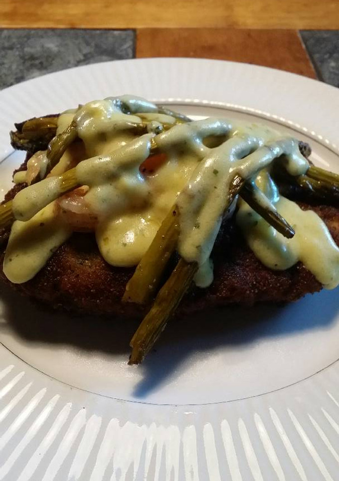 A picture of Brad's schnitzel oskar.
