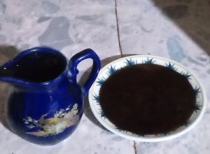 صورة لوصفة صوص الشوكولاتة لتزيين الحلويات