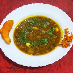 A picture of Kachchi haldi ki greavy wali sabji.