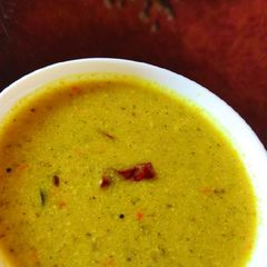 Fresh pegion peas curry(saaru) A picture of Fresh pegion peas curry(saaru).