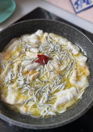 Una foto de Cocochas de Bacalao y Gulas