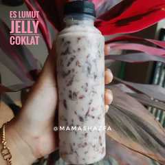 A picture of Es lumut jelly coklat.