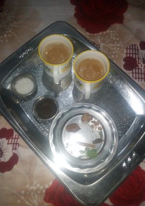 इम्यूनिटी बूस्टर या मसाला चाय (immunity booster yah masala chai recipe in Hindi) रेसिपी मुख्य फोटो
