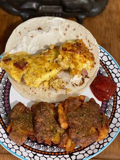 A picture of Fried Smashed Potatoes.