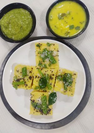 નાયલોન ખમણ (Nylon Khaman Recipe In Gujarati) રેસીપી મુખ્ય ફોટો
