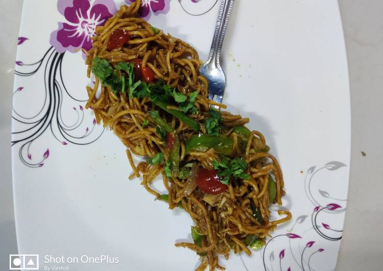 Simple Way to Make Perfect Hakka Noodles