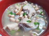 ถั่วลิสงต้มกระดูกอ่อน