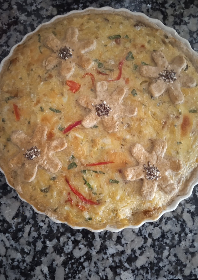Una foto de Tarta de cebolla, queso y arroz!!!