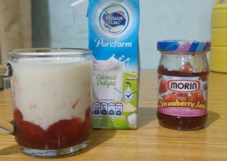 Langkah Mudah untuk Menyiapkan Korean strawberry milk Anti Gagal
