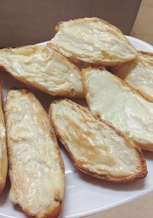 Hình của món Bánh mì nướng phomai.