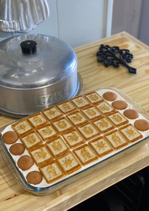 A picture of Chessmen Banana Pudding Pie.
