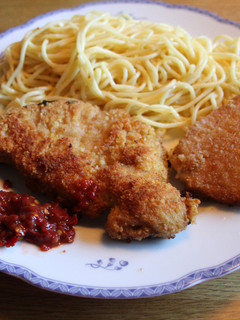 Una foto de Almuerzo lacrimogeno y cena aún piorrr