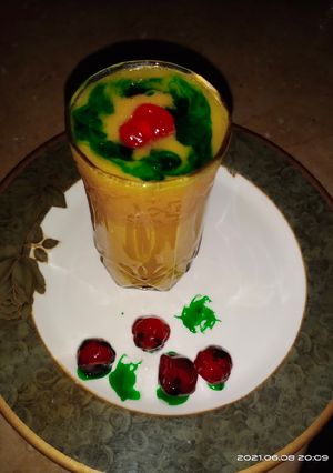 A picture of Mango juice.