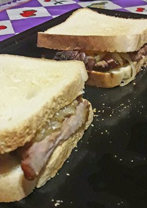 Una foto de Sándwich de carne 💣