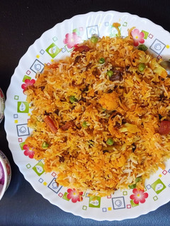 वेज दम बिरयानी(Veg dum biryani recipe in Hindi) रेसिपी मुख्य फोटो